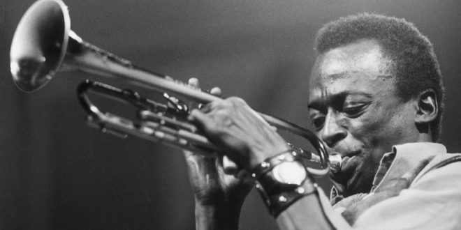 Histoire du Jazz </br> <span style="font-size: medium;"><em>Miles Davis Unlimited</em></span>
